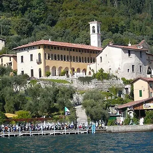 Castello Oldofredi Aparthotel Monte Isola